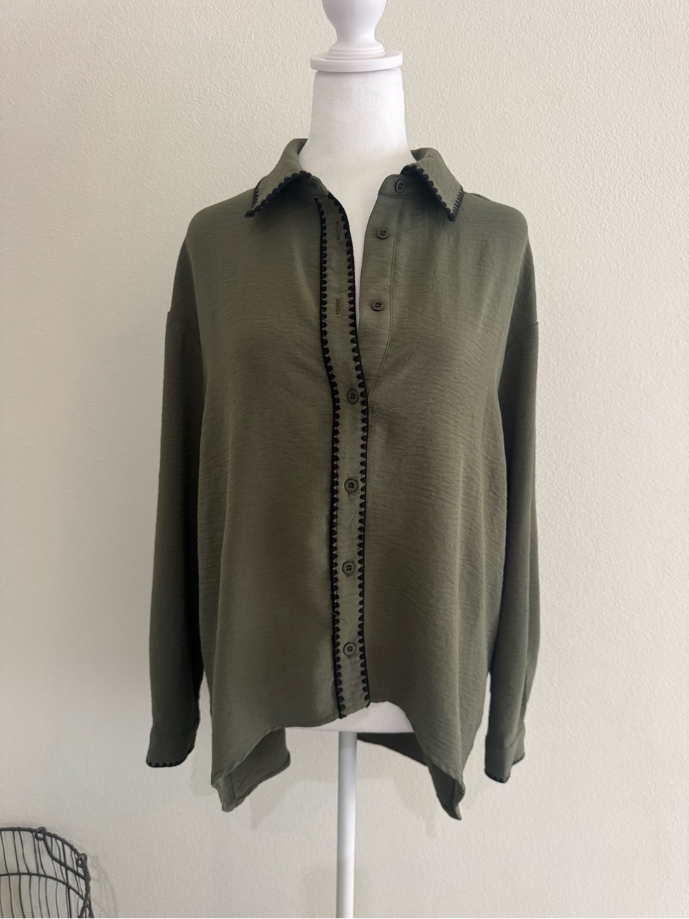 Adrianna Papell Olive Green Top with Contrast Trim